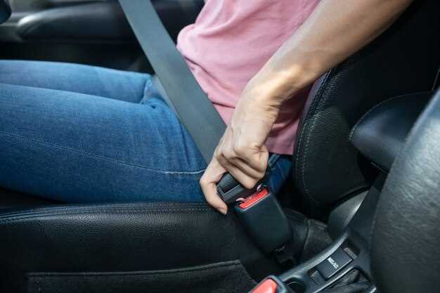 ¿Cómo el uso del cinturón de seguridad reduce lesiones en accidentes?